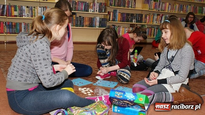 Zdjęcie w galerii na portalu naszraciborz.pl: Planszowe ostatki bibliotecznych ferii  wiadomości z regionu