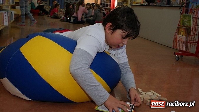 Zdjęcie w galerii na portalu naszraciborz.pl: Planszowe ostatki bibliotecznych ferii  wiadomości z regionu