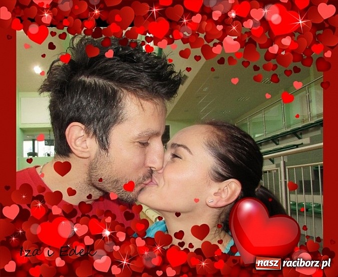 Zdjęcie w galerii na portalu naszraciborz.pl: Zakochane dwójki zagrały w Arenie Rafako wiadomości z regionu