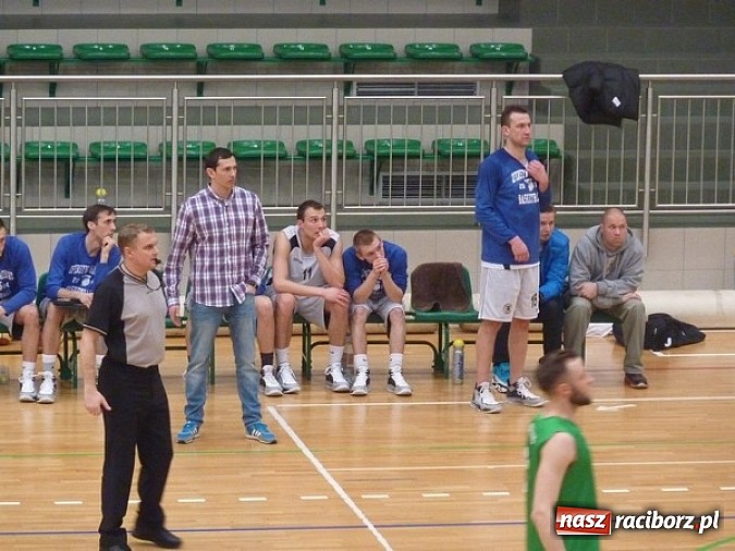 Zdjęcie w galerii na portalu naszraciborz.pl: Koszykówka. Zwycięska Ofensywa  wiadomości z regionu