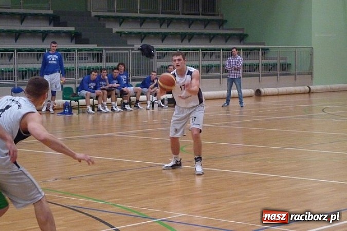 Zdjęcie w galerii na portalu naszraciborz.pl: Koszykówka. Zwycięska Ofensywa  wiadomości z regionu