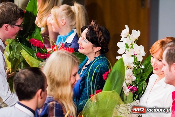 Zdjęcie w galerii na portalu naszraciborz.pl: Boeing Boeing. Odlotowe narzeczone w Raciborskim Centrum Kultury wiadomości z regionu