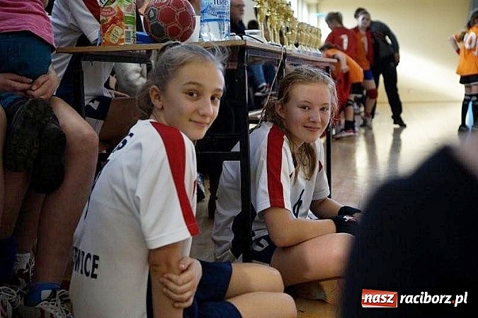 Zdjęcie w galerii na portalu naszraciborz.pl: Międzynarodowy Turniej Piłki Ręcznej Dziewcząt – zobacz wyniki!  wiadomości z regionu