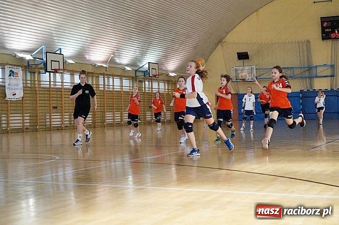 Zdjęcie w galerii na portalu naszraciborz.pl: Międzynarodowy Turniej Piłki Ręcznej Dziewcząt – zobacz wyniki!  wiadomości z regionu