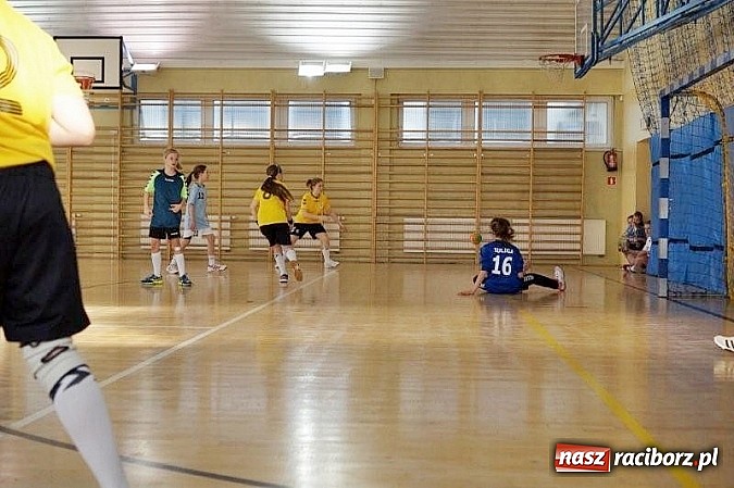 Zdjęcie w galerii na portalu naszraciborz.pl: Międzynarodowy Turniej Piłki Ręcznej Dziewcząt – zobacz wyniki!  wiadomości z regionu