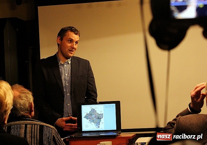 Zdjęcie w galerii na portalu naszraciborz.pl: Prelekcja w TMZR. Racibórz polski czy czechosłowacki?  wiadomości z regionu