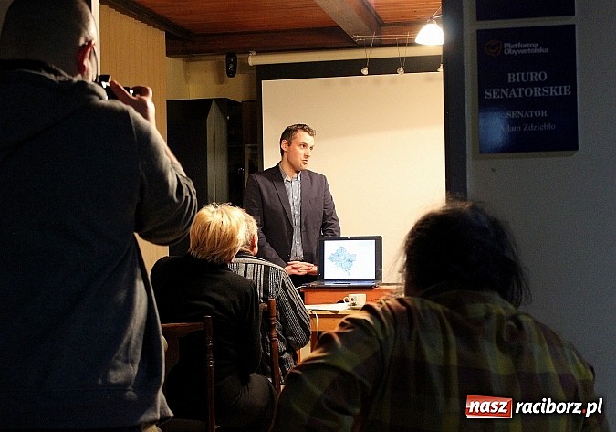 Zdjęcie w galerii na portalu naszraciborz.pl: Prelekcja w TMZR. Racibórz polski czy czechosłowacki?  wiadomości z regionu