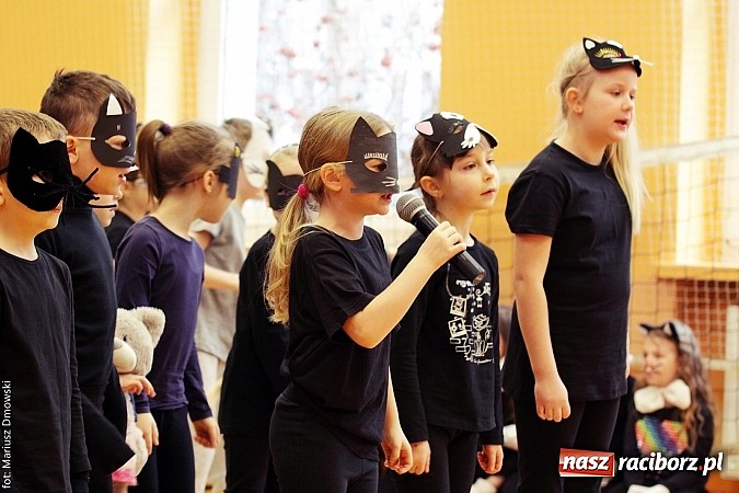 Zdjęcie w galerii na portalu naszraciborz.pl: Uczniowie SP 13 obchodzili Dzień Kota wiadomości z regionu