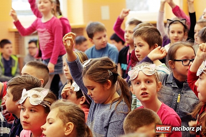 Zdjęcie w galerii na portalu naszraciborz.pl: Uczniowie SP 13 obchodzili Dzień Kota wiadomości z regionu