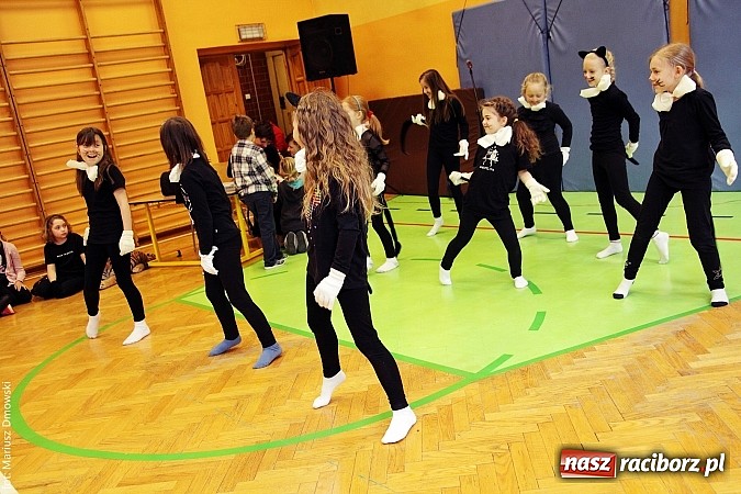 Zdjęcie w galerii na portalu naszraciborz.pl: Uczniowie SP 13 obchodzili Dzień Kota wiadomości z regionu