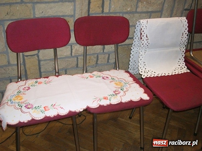 Zdjęcie w galerii na portalu naszraciborz.pl: Szkubanie pierza w Borucinie wiadomości z regionu