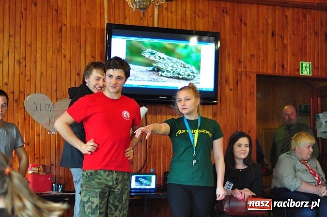 Zdjęcie w galerii na portalu naszraciborz.pl: Prezes Andrzej Pilot odwiedził uczestników zimowiska ZHP wiadomości z regionu