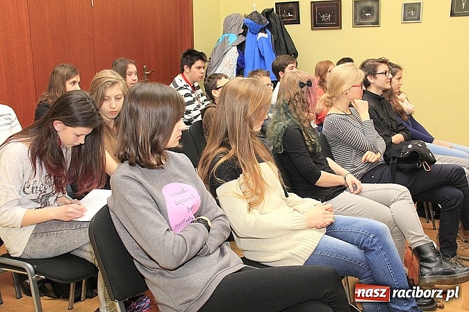 Zdjęcie w galerii na portalu naszraciborz.pl: Aktywne ferie z Foton-em w PWSZ w Raciborzu wiadomości z regionu