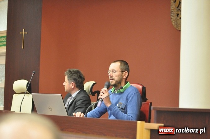 Zdjęcie w galerii na portalu naszraciborz.pl: Pierwsza debata o placu Długosza. Eksperci nie mają wątpliwości - wróćmy do historii wiadomości z regionu