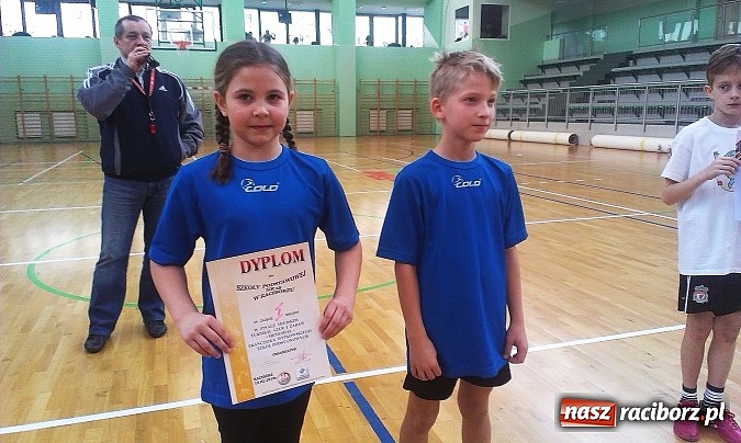 Zdjęcie w galerii na portalu naszraciborz.pl: Podstawówki grały i bawiły się na turnieju w Rafako wiadomości z regionu
