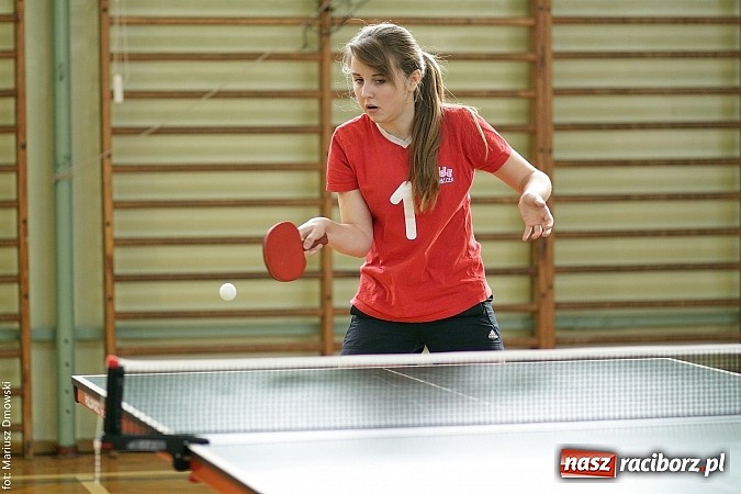 Zdjęcie w galerii na portalu naszraciborz.pl: Powiatowe zawody w tenisie stołowym w Tworkowie wiadomości z regionu