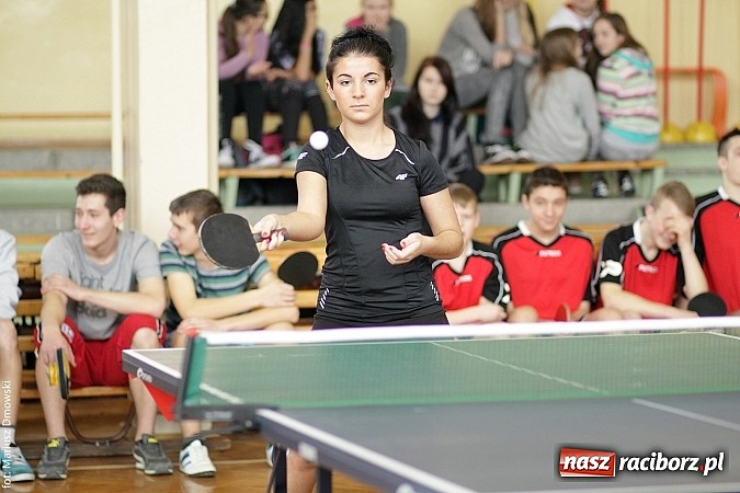 Zdjęcie w galerii na portalu naszraciborz.pl: Powiatowe zawody w tenisie stołowym w Tworkowie wiadomości z regionu