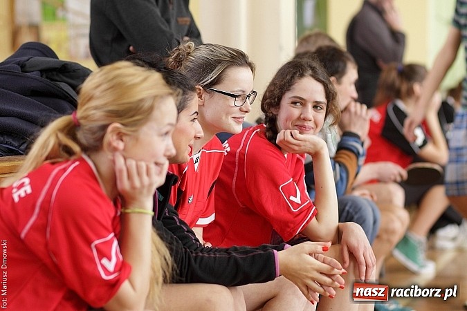 Zdjęcie w galerii na portalu naszraciborz.pl: Powiatowe zawody w tenisie stołowym w Tworkowie wiadomości z regionu