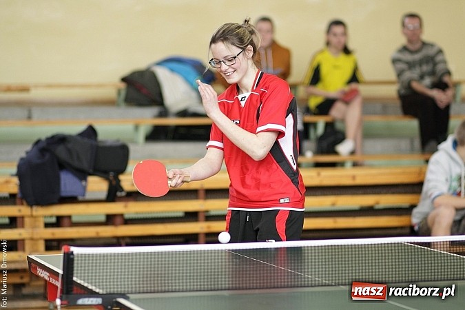 Zdjęcie w galerii na portalu naszraciborz.pl: Powiatowe zawody w tenisie stołowym w Tworkowie wiadomości z regionu