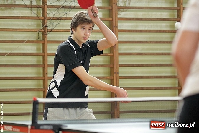 Zdjęcie w galerii na portalu naszraciborz.pl: Powiatowe zawody w tenisie stołowym w Tworkowie wiadomości z regionu