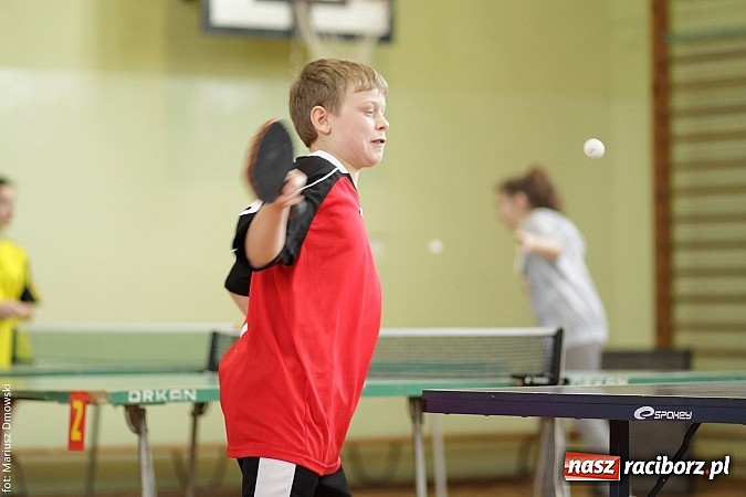 Zdjęcie w galerii na portalu naszraciborz.pl: Powiatowe zawody w tenisie stołowym w Tworkowie wiadomości z regionu