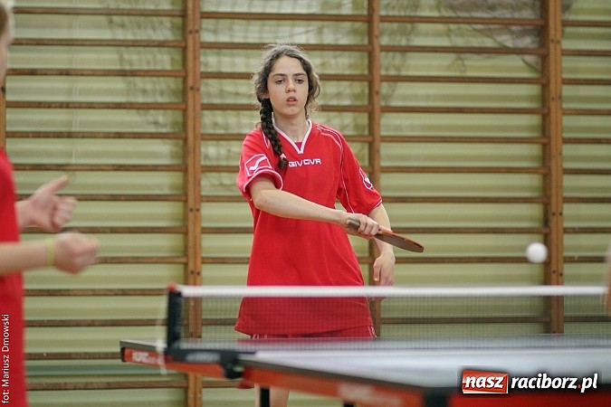 Zdjęcie w galerii na portalu naszraciborz.pl: Powiatowe zawody w tenisie stołowym w Tworkowie wiadomości z regionu