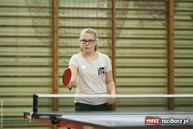 Zdjęcie w galerii na portalu naszraciborz.pl: Powiatowe zawody w tenisie stołowym w Tworkowie wiadomości z regionu