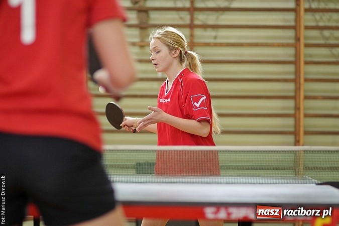 Zdjęcie w galerii na portalu naszraciborz.pl: Powiatowe zawody w tenisie stołowym w Tworkowie wiadomości z regionu