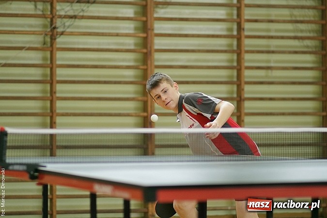 Zdjęcie w galerii na portalu naszraciborz.pl: Powiatowe zawody w tenisie stołowym w Tworkowie wiadomości z regionu