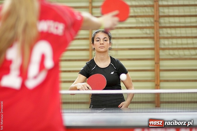 Zdjęcie w galerii na portalu naszraciborz.pl: Powiatowe zawody w tenisie stołowym w Tworkowie wiadomości z regionu