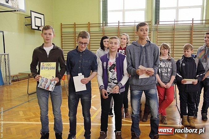 Zdjęcie w galerii na portalu naszraciborz.pl: Powiatowe zawody w tenisie stołowym w Tworkowie wiadomości z regionu