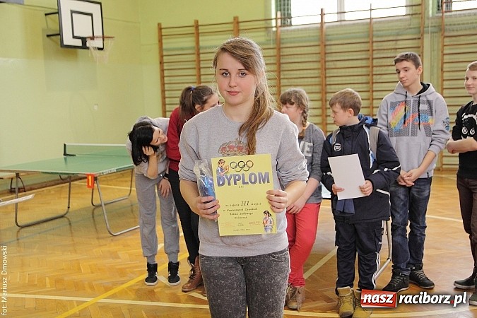 Zdjęcie w galerii na portalu naszraciborz.pl: Powiatowe zawody w tenisie stołowym w Tworkowie wiadomości z regionu