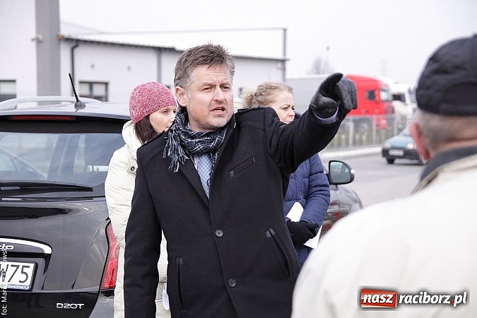 Zdjęcie w galerii na portalu naszraciborz.pl: Radni odwiedzili strefę na Ostrogu. Dowiedzieli się przy okazji, jakie zawody są w cenie wiadomości z regionu