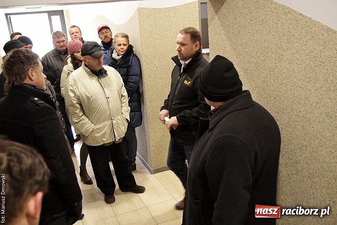Zdjęcie w galerii na portalu naszraciborz.pl: Radni odwiedzili strefę na Ostrogu. Dowiedzieli się przy okazji, jakie zawody są w cenie wiadomości z regionu