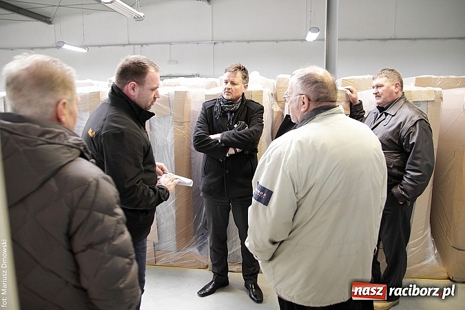 Zdjęcie w galerii na portalu naszraciborz.pl: Radni odwiedzili strefę na Ostrogu. Dowiedzieli się przy okazji, jakie zawody są w cenie wiadomości z regionu