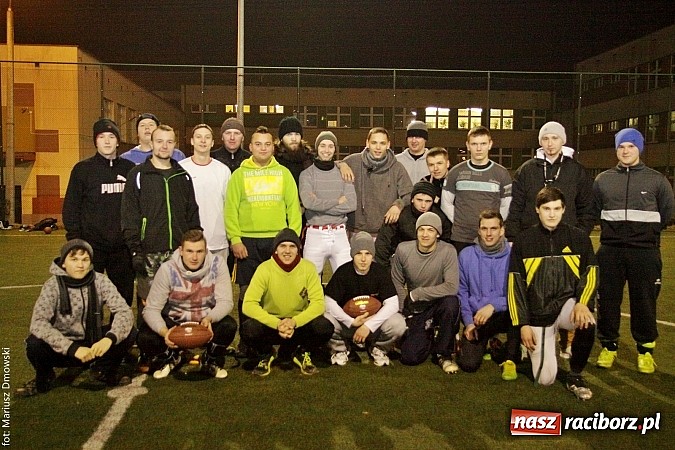 Zdjęcie w galerii na portalu naszraciborz.pl: Trenuj futbol amerykański z drużyną Raptors! wiadomości z regionu