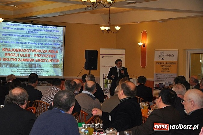Zdjęcie w galerii na portalu naszraciborz.pl: Za nami I dzień konferencji poświęconej erozji wodnej wiadomości z regionu