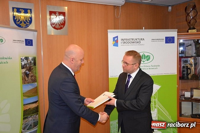 Zdjęcie w galerii na portalu naszraciborz.pl: Wręczenie potwierdzeń dofinansowania beneficjentom z Porąbki, Tarnowskich G&oacute;r i Sosnowca wiadomości z regionu