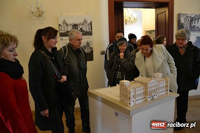 Zdjęcie w galerii na portalu naszraciborz.pl: 60-lecie PTTK w Raciborzu. Uroczyste obchody na zamku za nami wiadomości z regionu