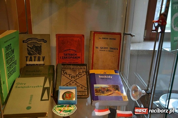 Zdjęcie w galerii na portalu naszraciborz.pl: 60-lecie PTTK w Raciborzu. Uroczyste obchody na zamku za nami wiadomości z regionu