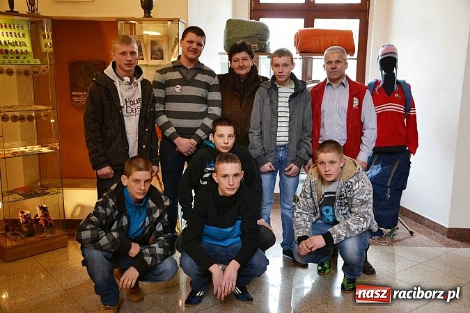 Zdjęcie w galerii na portalu naszraciborz.pl: 60-lecie PTTK w Raciborzu. Uroczyste obchody na zamku za nami wiadomości z regionu