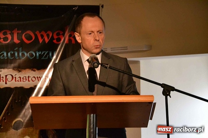 Zdjęcie w galerii na portalu naszraciborz.pl: 60-lecie PTTK w Raciborzu. Uroczyste obchody na zamku za nami wiadomości z regionu
