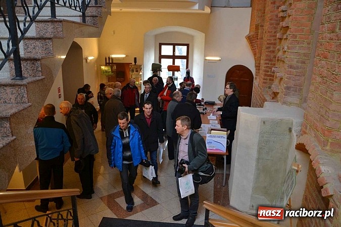 Zdjęcie w galerii na portalu naszraciborz.pl: 60-lecie PTTK w Raciborzu. Uroczyste obchody na zamku za nami wiadomości z regionu