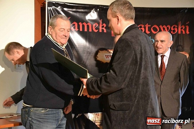 Zdjęcie w galerii na portalu naszraciborz.pl: 60-lecie PTTK w Raciborzu. Uroczyste obchody na zamku za nami wiadomości z regionu