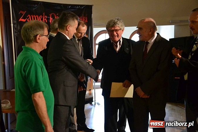 Zdjęcie w galerii na portalu naszraciborz.pl: 60-lecie PTTK w Raciborzu. Uroczyste obchody na zamku za nami wiadomości z regionu