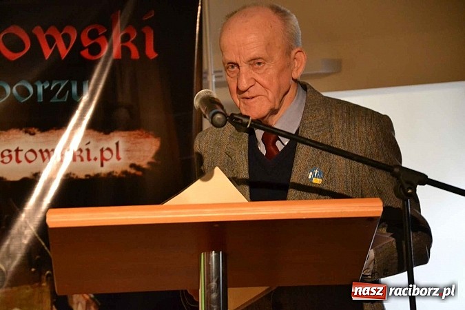 Zdjęcie w galerii na portalu naszraciborz.pl: 60-lecie PTTK w Raciborzu. Uroczyste obchody na zamku za nami wiadomości z regionu