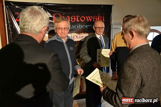 Zdjęcie w galerii na portalu naszraciborz.pl: 60-lecie PTTK w Raciborzu. Uroczyste obchody na zamku za nami wiadomości z regionu