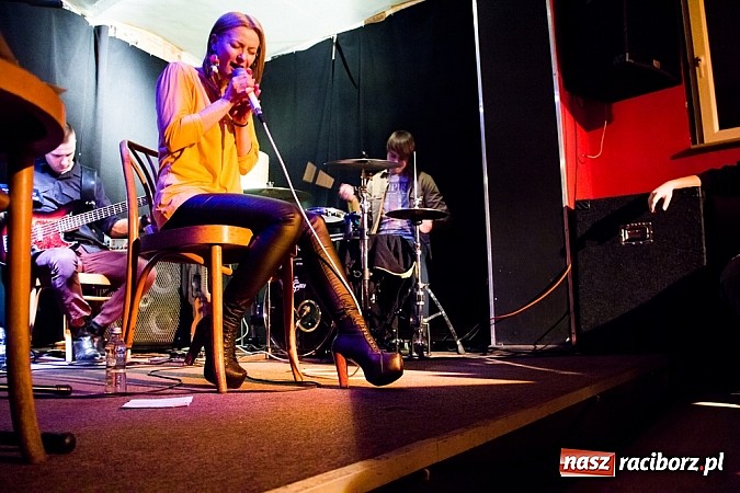 Zdjęcie w galerii na portalu naszraciborz.pl: Grawitacja zagrała dla chorej Justynki wiadomości z regionu