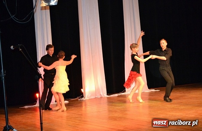 Zdjęcie w galerii na portalu naszraciborz.pl: Cha, cha - czyli Dzień Tańca w Kuźni Raciborskiej wiadomości z regionu