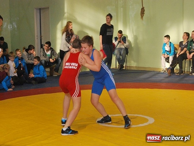 Zdjęcie w galerii na portalu naszraciborz.pl: Unici przywieźli z Rudy Śląskiej worek medali wiadomości z regionu